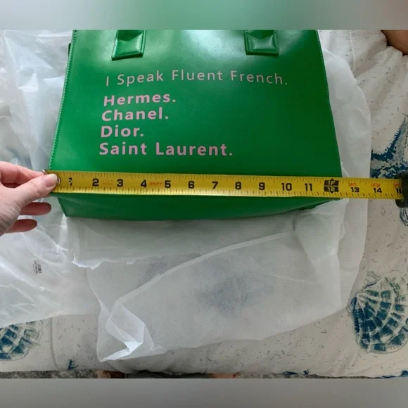 NWT Trendy Green Tote “I Speak Fluent French” Fashion Bag - Picture 5 of 7